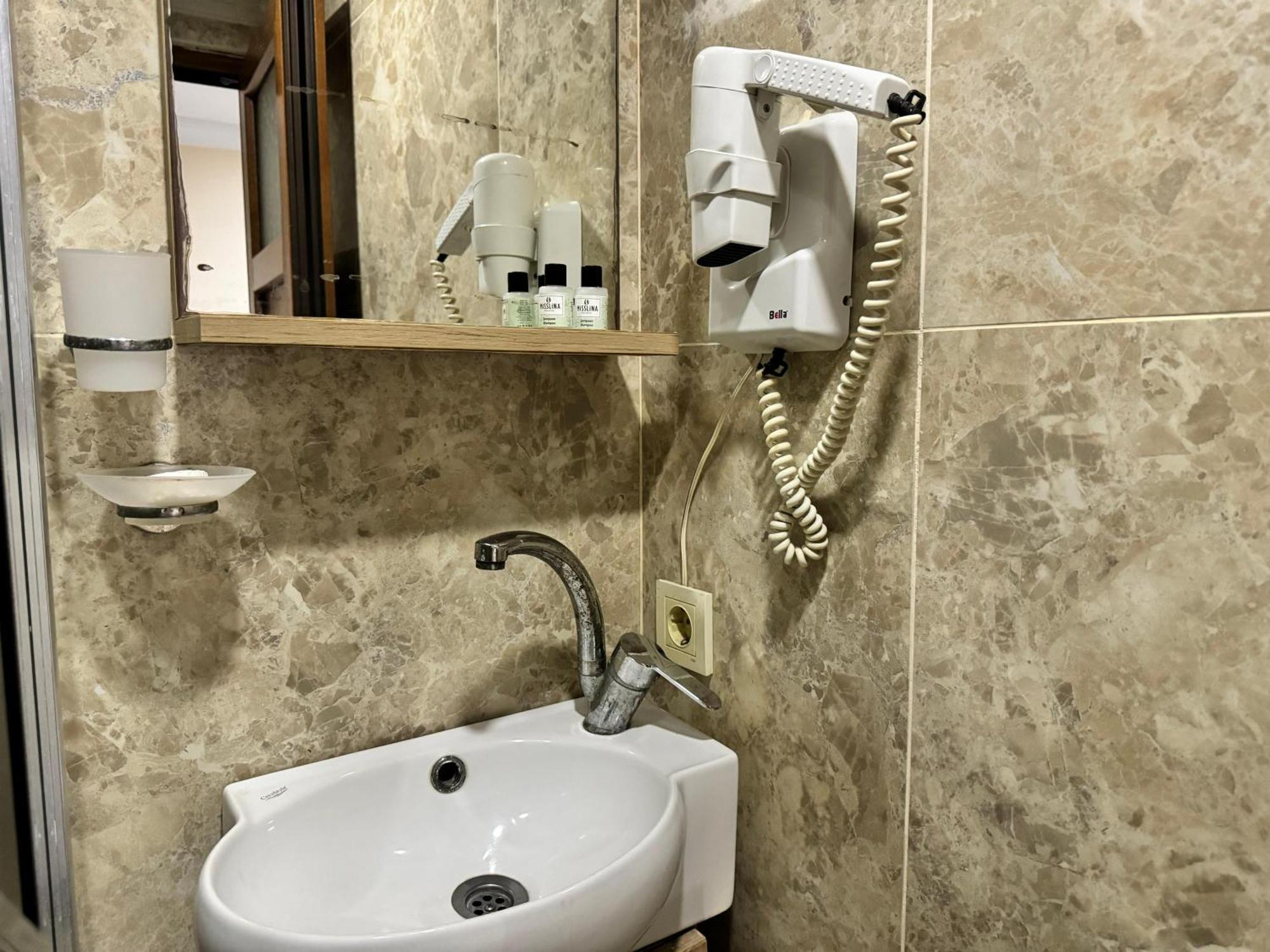 Hotel Visa Istanbul Luaran gambar